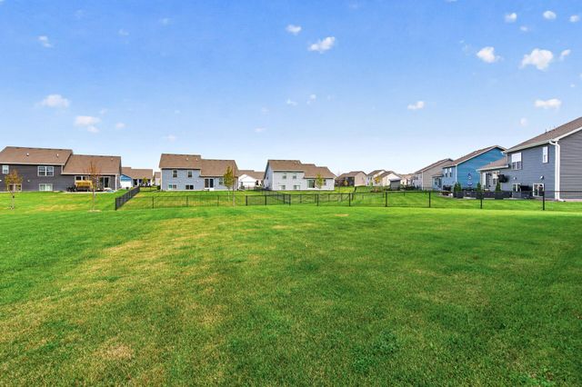 17528 Dunkirk Way, Lakeville, MN 55044