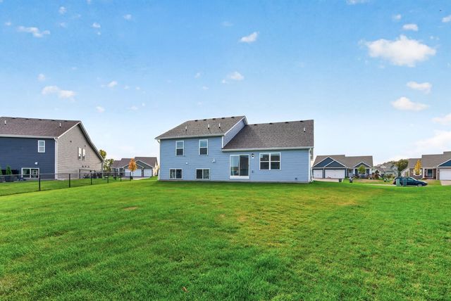 17528 Dunkirk Way, Lakeville, MN 55044