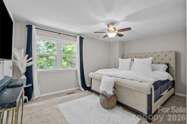 8407 Rust Wood Place, Charlotte, NC 28227
