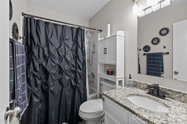8407 Rust Wood Place, Charlotte, NC 28227
