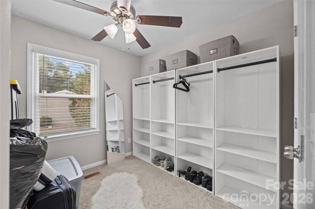 8407 Rust Wood Place, Charlotte, NC 28227