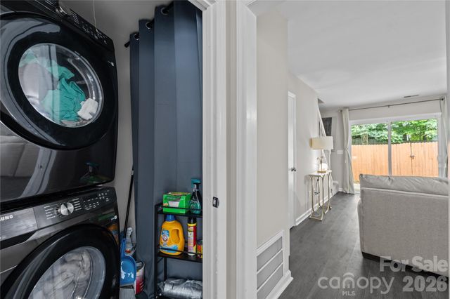 8407 Rust Wood Place, Charlotte, NC 28227