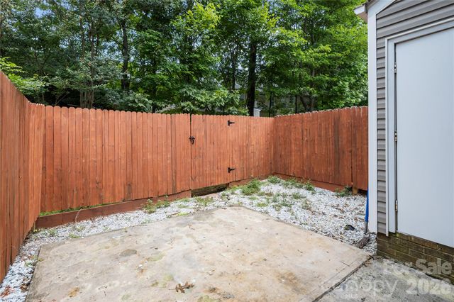 8407 Rust Wood Place, Charlotte, NC 28227