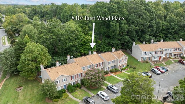 8407 Rust Wood Place, Charlotte, NC 28227