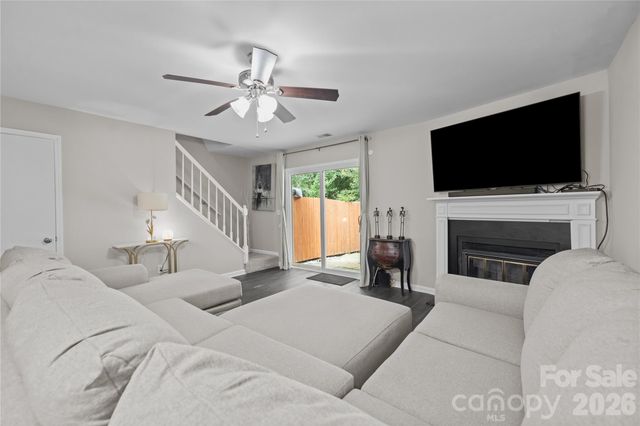 8407 Rust Wood Place, Charlotte, NC 28227