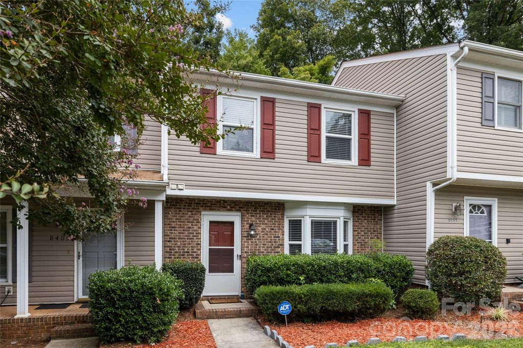 8407 Rust Wood Place, Charlotte, NC 28227