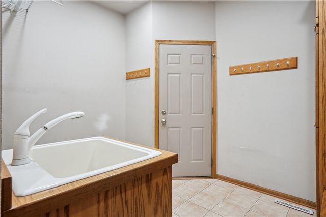 1969 Highview Road, Coralville, IA 52241