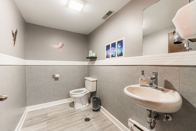 4262 Old Grand Avenue B, Gurnee, IL 60031