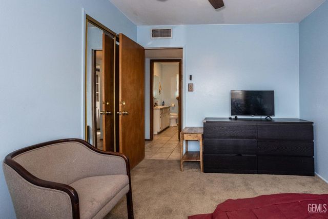 2604 Connie Avenue, Bakersfield, CA 93304