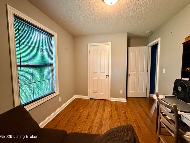104 Adams Ct, Bardstown, KY 40004