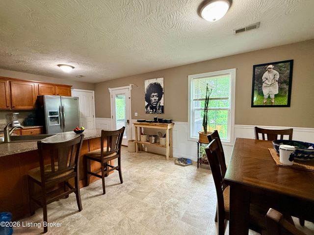 104 Adams Ct, Bardstown, KY 40004
