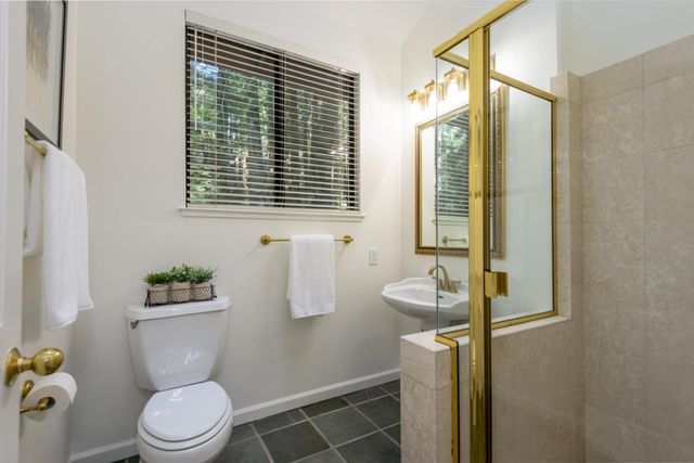 6 Megans Lane, Woodside, CA 94062