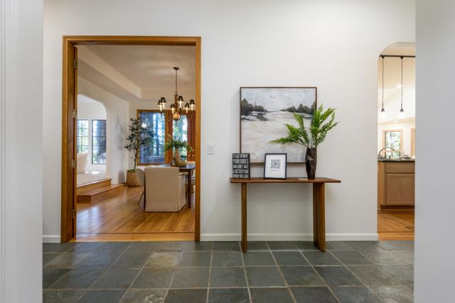 6 Megans Lane, Woodside, CA 94062