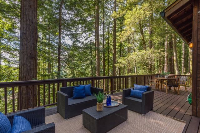 6 Megans Lane, Woodside, CA 94062