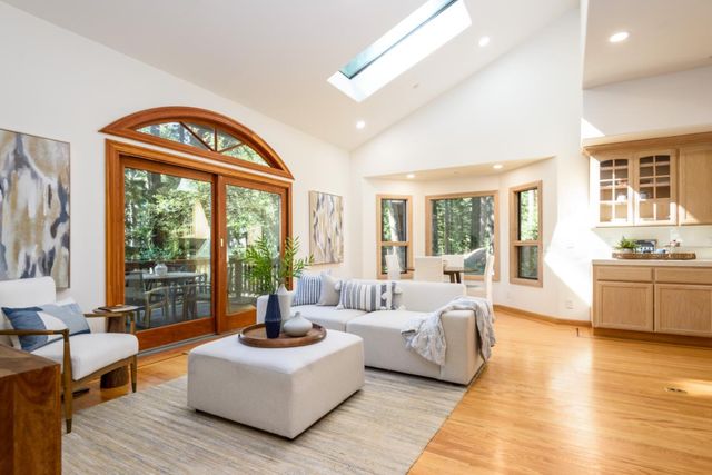 6 Megans Lane, Woodside, CA 94062