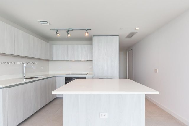 3131 NE 7th Ave 1406, Miami, FL 33137