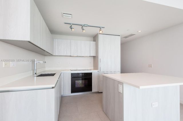 3131 NE 7th Ave 1406, Miami, FL 33137