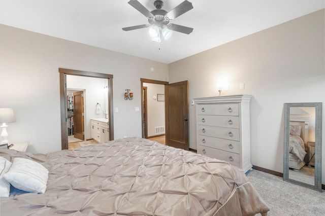 711 W 6th Street, Janesville, IA 50647