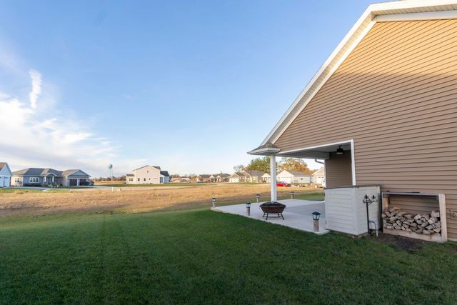 711 W 6th Street, Janesville, IA 50647