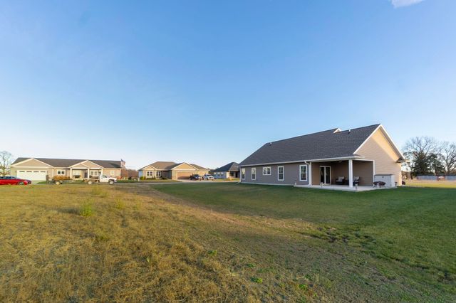 711 W 6th Street, Janesville, IA 50647