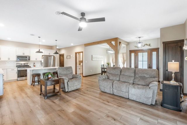 711 W 6th Street, Janesville, IA 50647