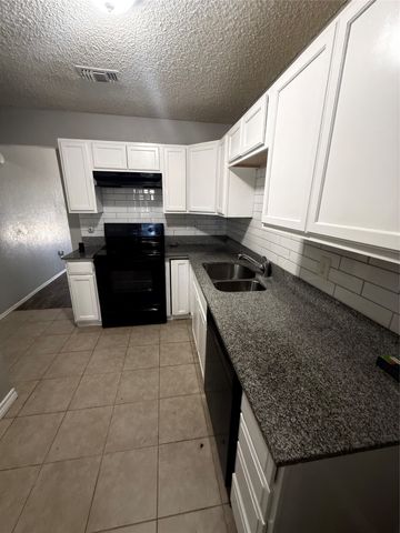 763 Little Creek Drive, Euless, TX 76039