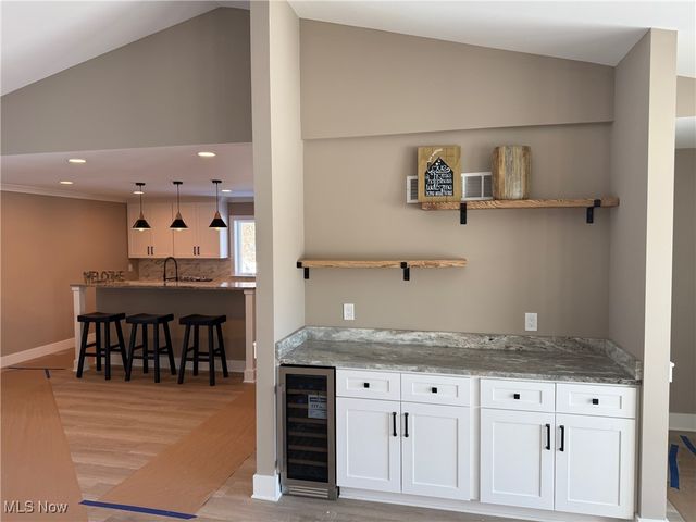 3940 Ellendale Road, Chagrin Falls, OH 44022