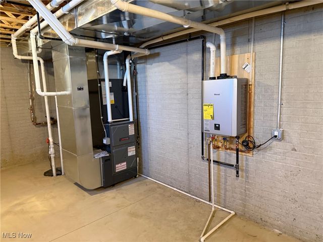 3940 Ellendale Road, Chagrin Falls, OH 44022