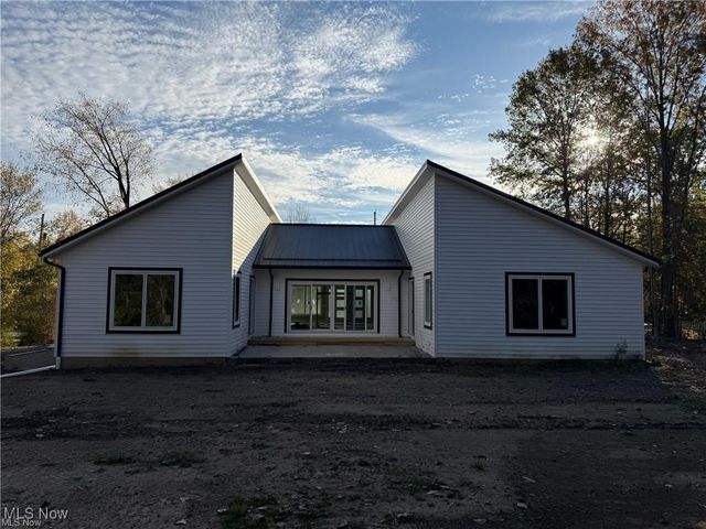 3940 Ellendale Road, Chagrin Falls, OH 44022