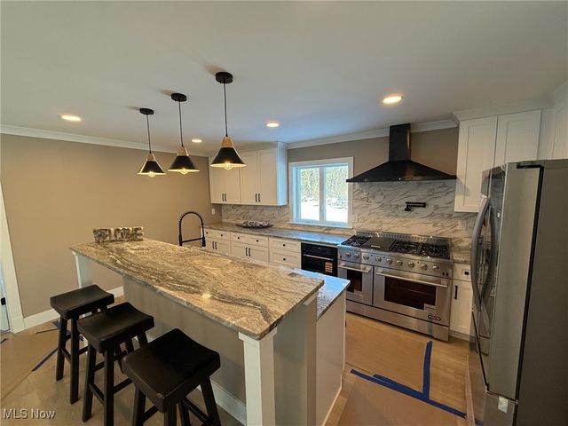 3940 Ellendale Road, Chagrin Falls, OH 44022