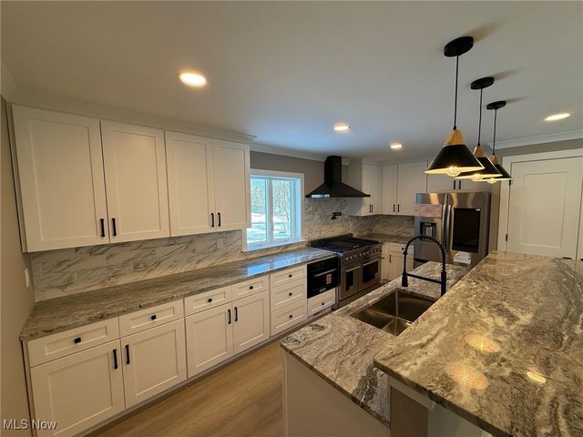 3940 Ellendale Road, Chagrin Falls, OH 44022