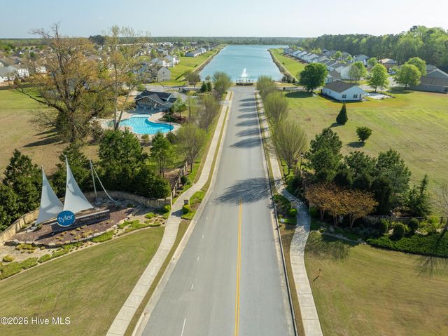 273 Lake Tyler Drive, New Bern, NC 28560