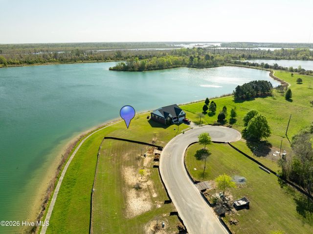 273 Lake Tyler Drive, New Bern, NC 28560