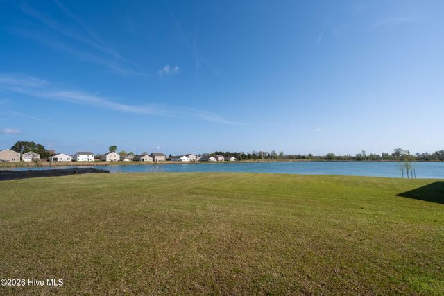 273 Lake Tyler Drive, New Bern, NC 28560