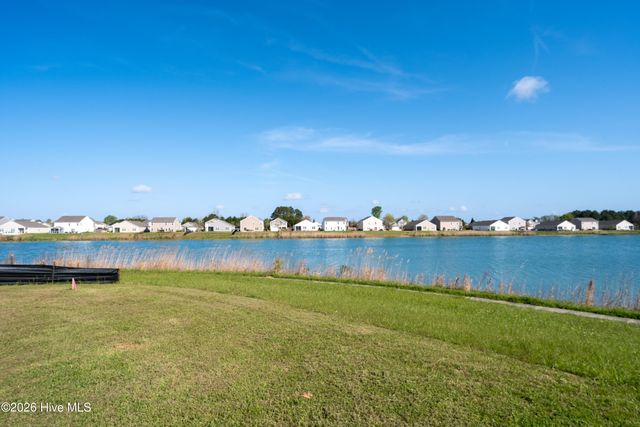 273 Lake Tyler Drive, New Bern, NC 28560