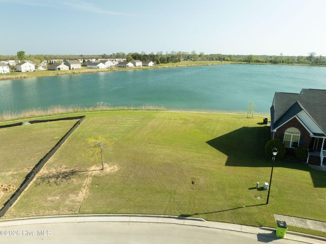 273 Lake Tyler Drive, New Bern, NC 28560