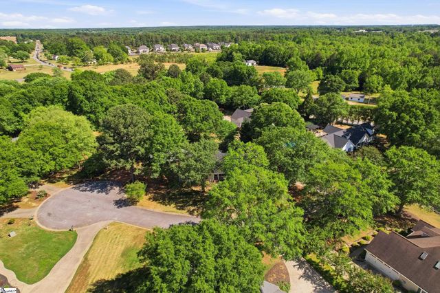 324 Golden Carriage Run, Boiling Springs, SC 29349