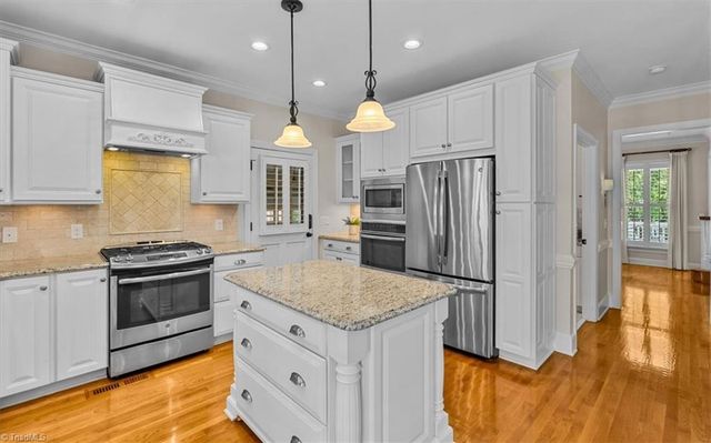 2801 Benjamin Court, Jamestown, NC 27282