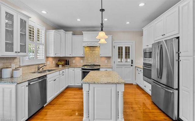 2801 Benjamin Court, Jamestown, NC 27282