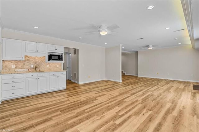 2801 Benjamin Court, Jamestown, NC 27282