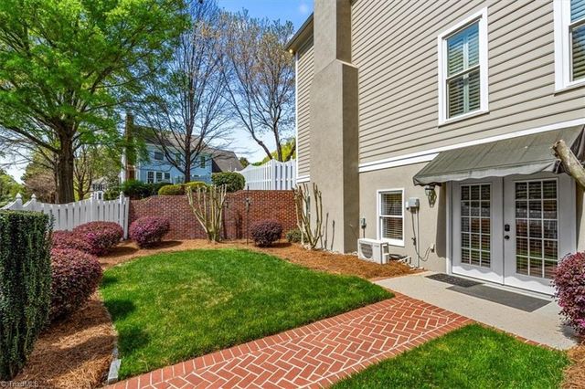 2801 Benjamin Court, Jamestown, NC 27282