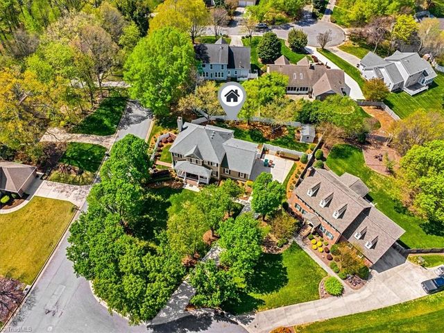 2801 Benjamin Court, Jamestown, NC 27282