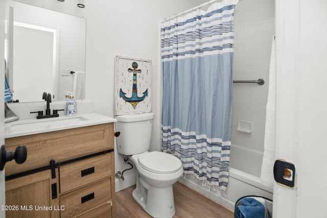 218 Dogwood Drive, Biloxi, MS 39531