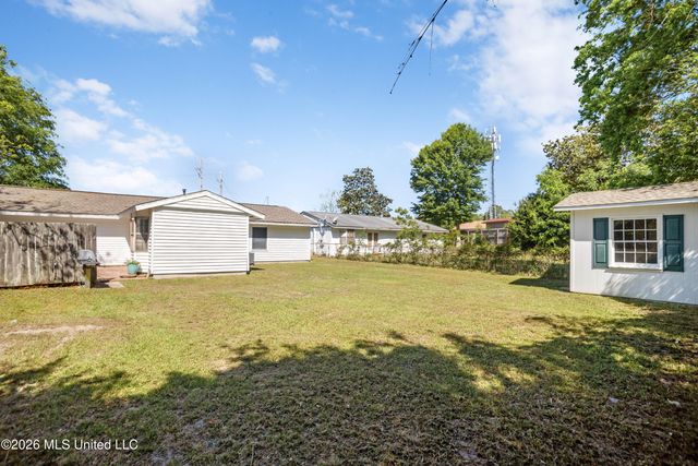 218 Dogwood Drive, Biloxi, MS 39531