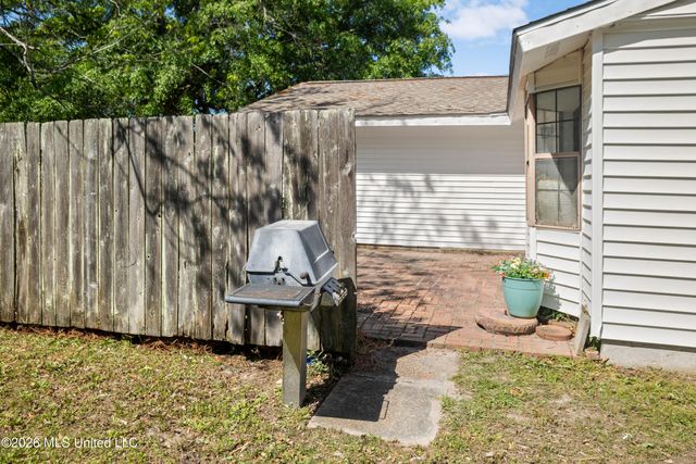 218 Dogwood Drive, Biloxi, MS 39531