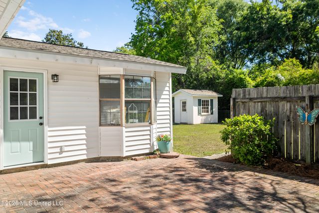 218 Dogwood Drive, Biloxi, MS 39531