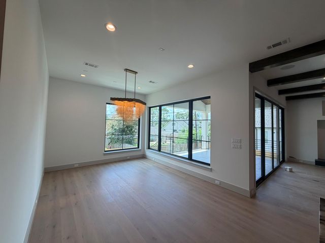 4927 Heatherglen Drive, Houston, TX 77096