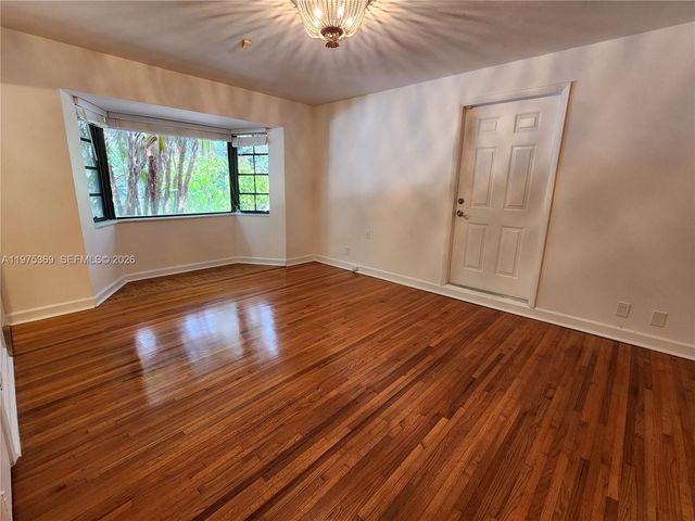 6065 SW 133rd St, Pinecrest, FL 33156