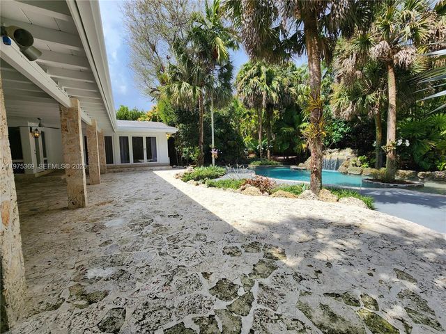 6065 SW 133rd St, Pinecrest, FL 33156