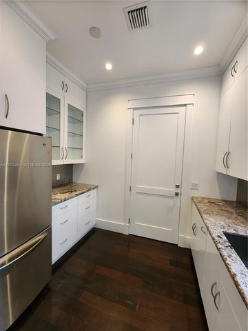 6065 SW 133rd St, Pinecrest, FL 33156